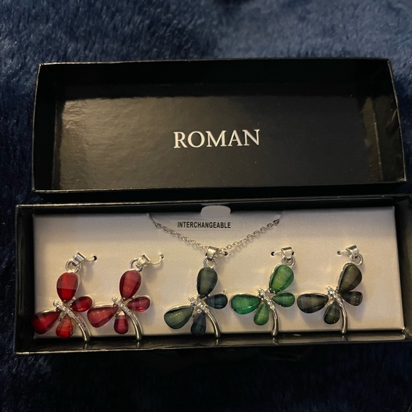 Roman Jewelry - NWT* Roman Interchangeable Dragonfly Necklace Set (bin A)